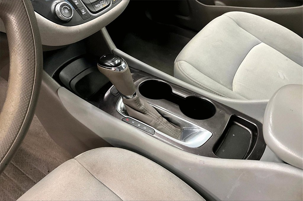2020 Chevrolet Malibu LS photo 13