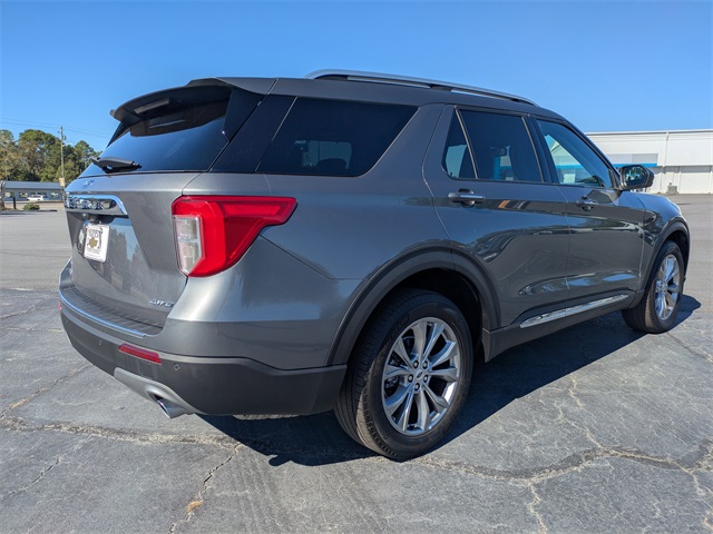 2023 Ford Explorer Limited photo 2
