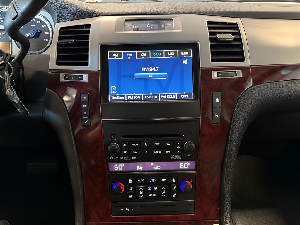 2011 Cadillac Escalade Base photo 19