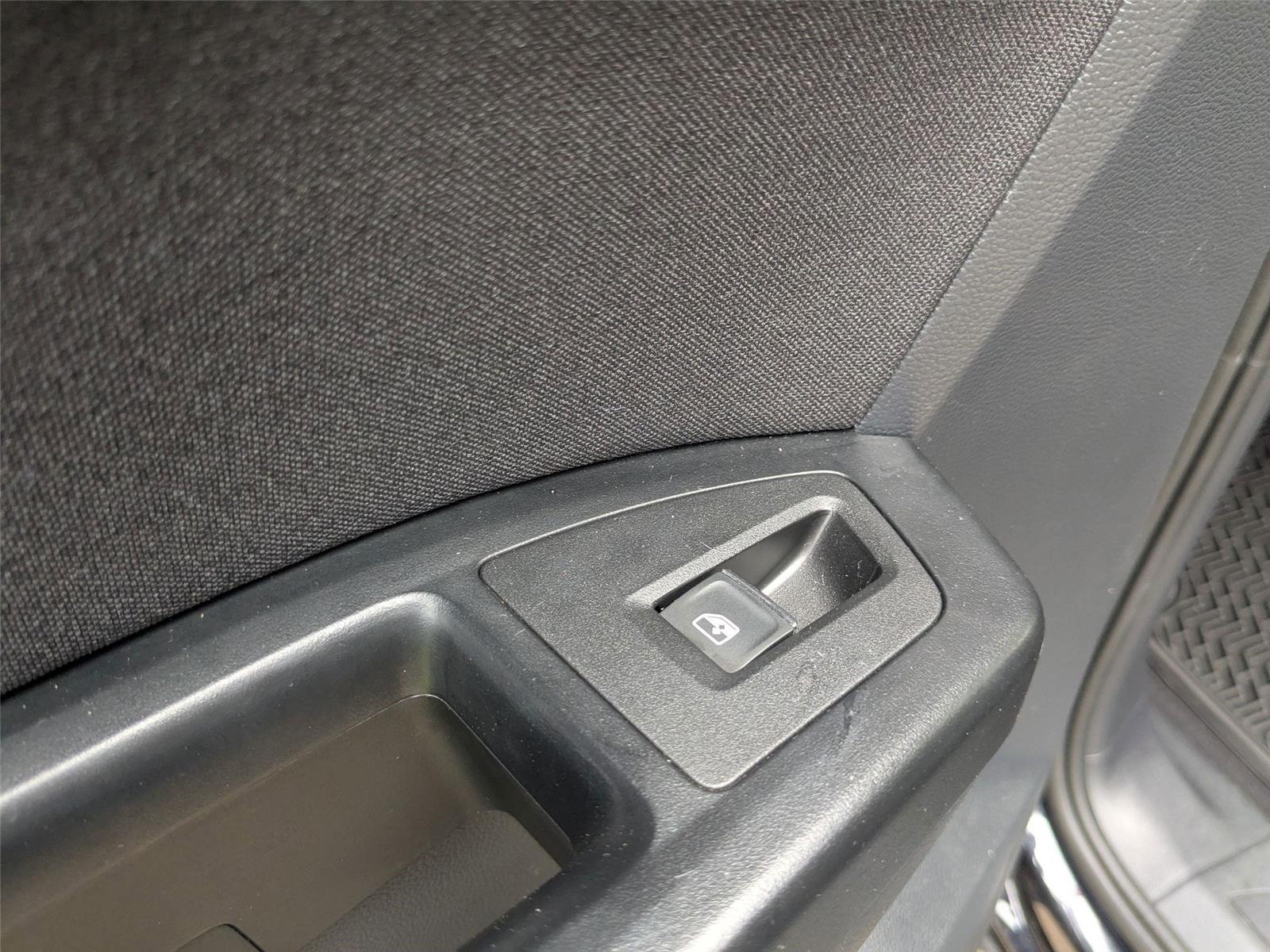 2019 Volkswagen Atlas V6 S photo 25