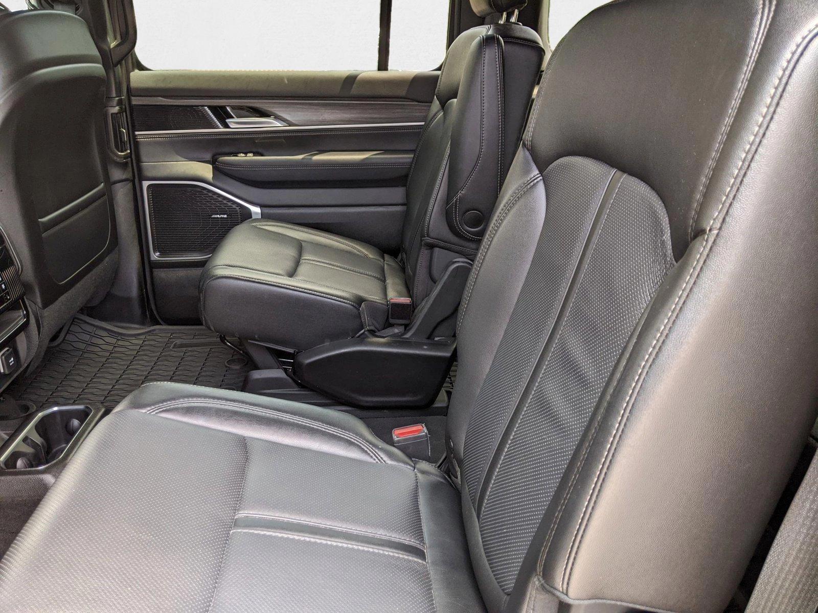 2024 Jeep Wagoneer Series II photo 14
