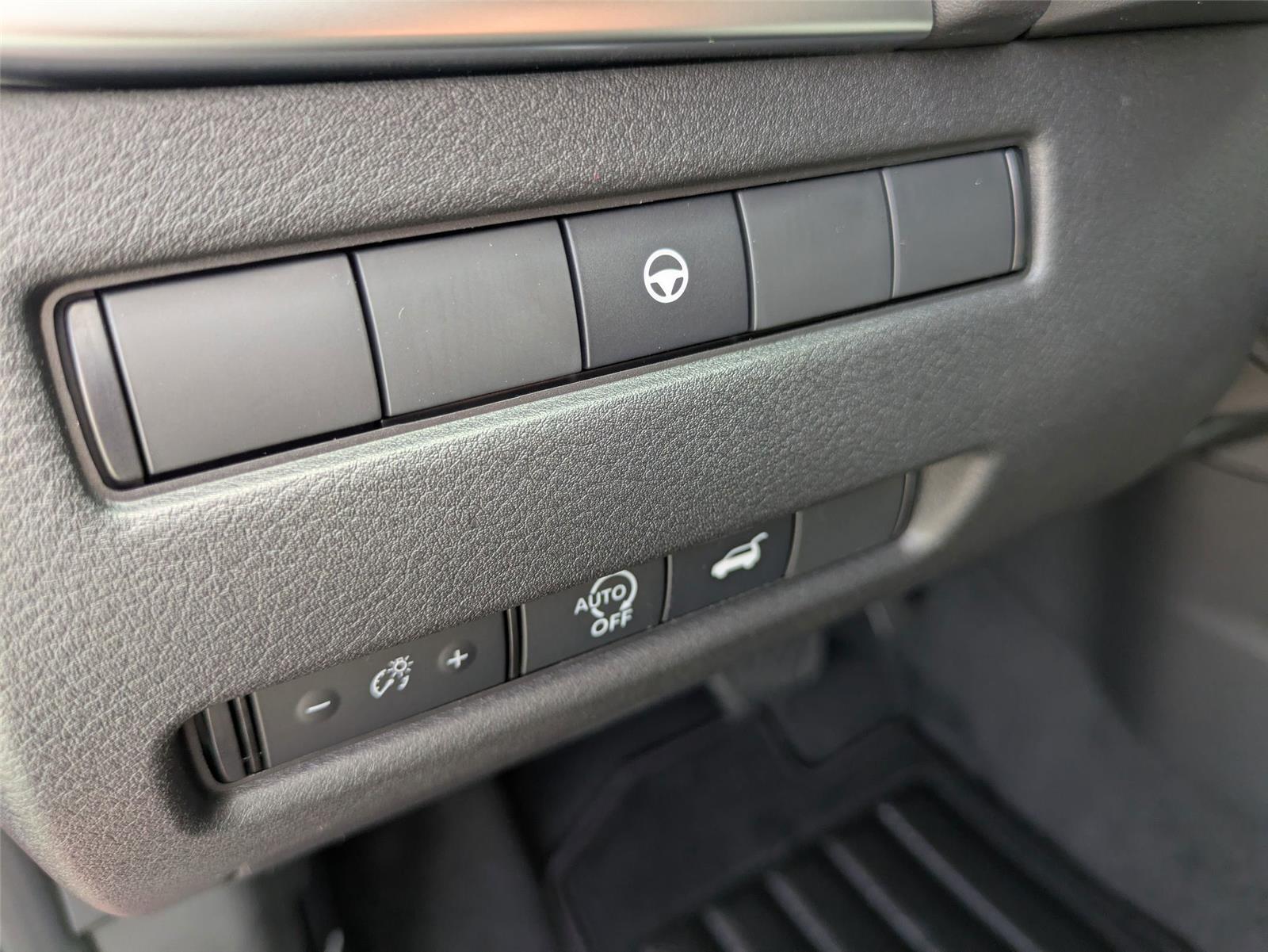 2026 Nissan Rogue SV photo 11
