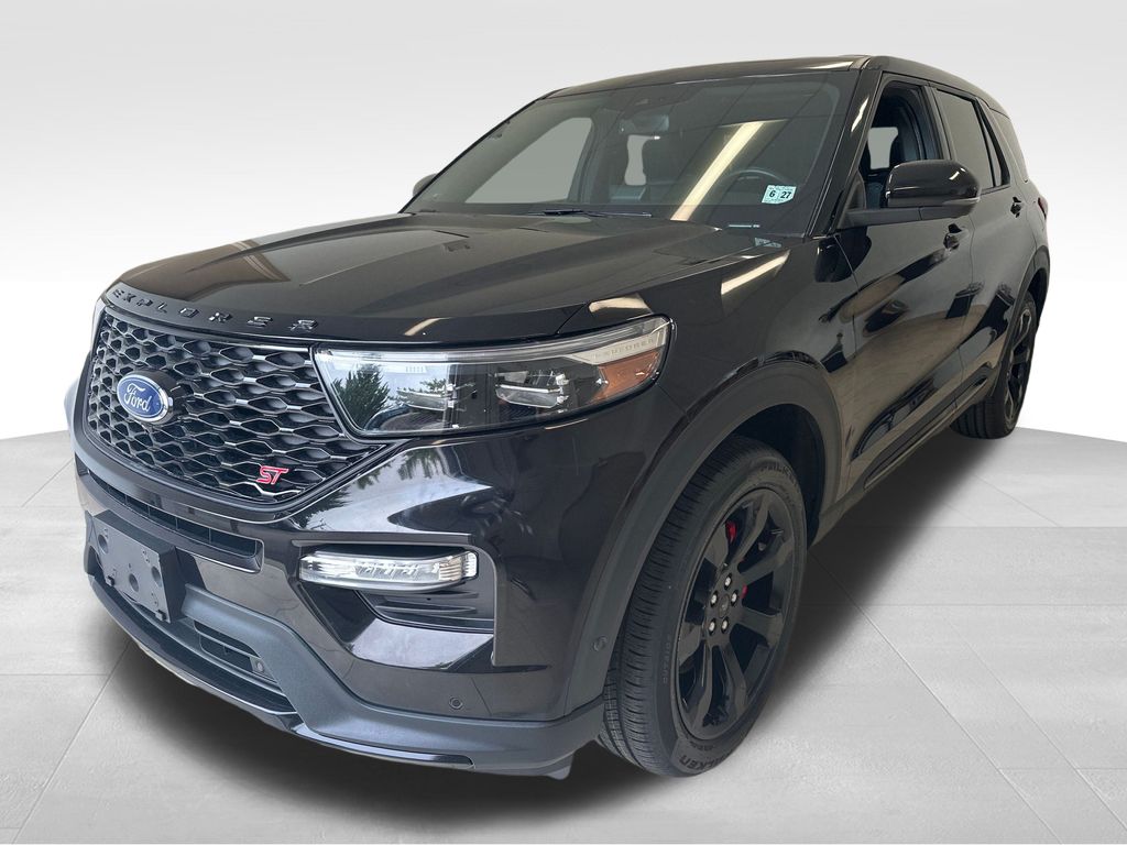 2022 Ford Explorer ST photo 3