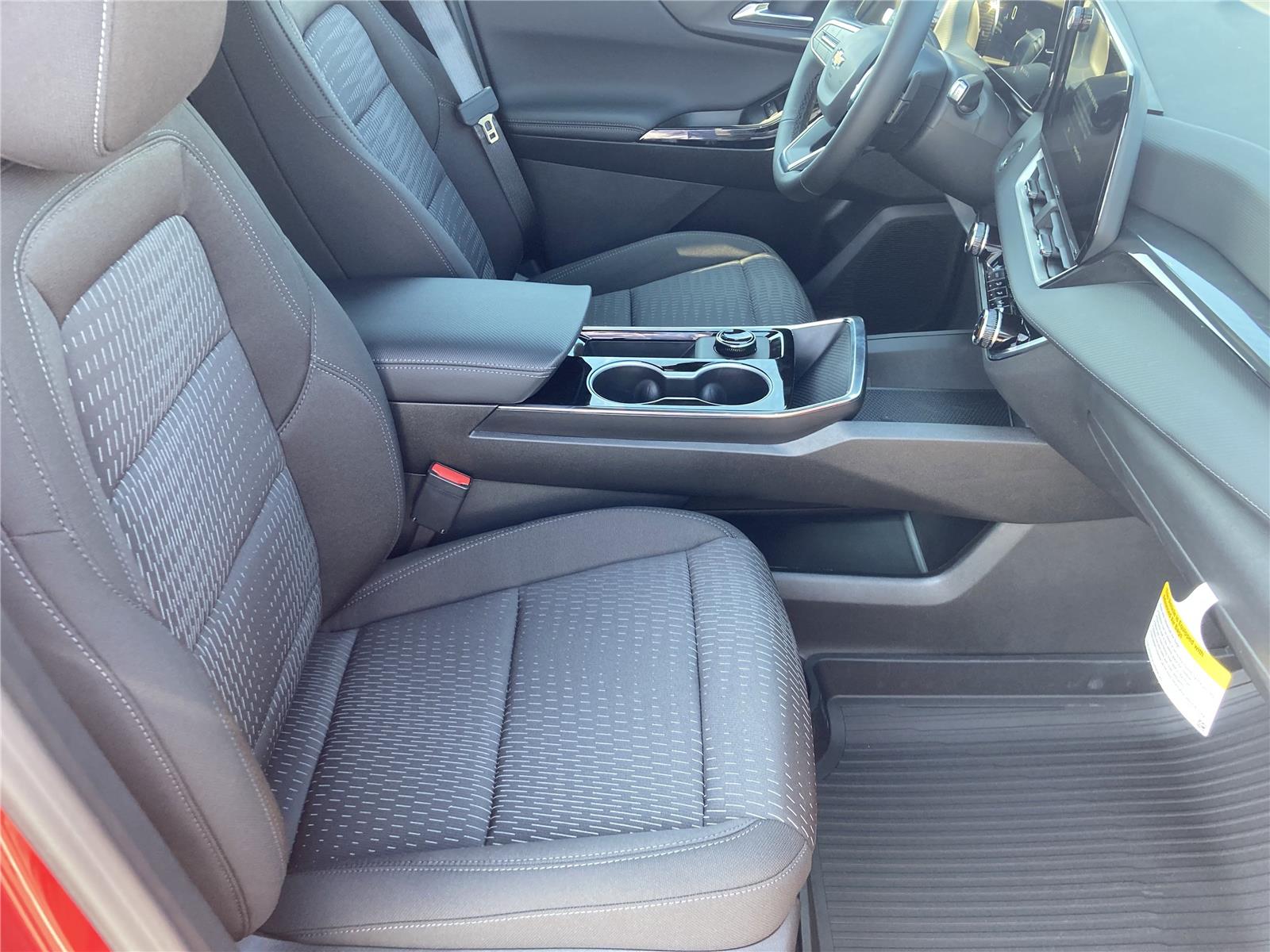 2026 Chevrolet Equinox LT photo 35