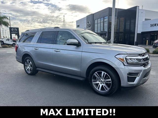 2024 Ford Expedition Limited's photo