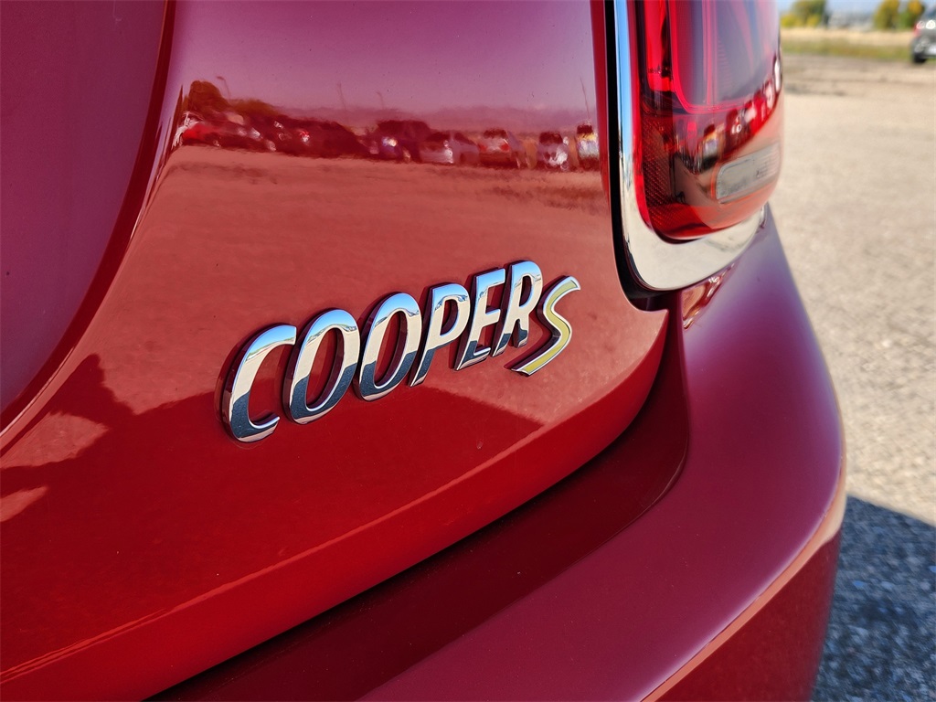 2024 Mini Cooper 2 Door Hardtop SE photo 26