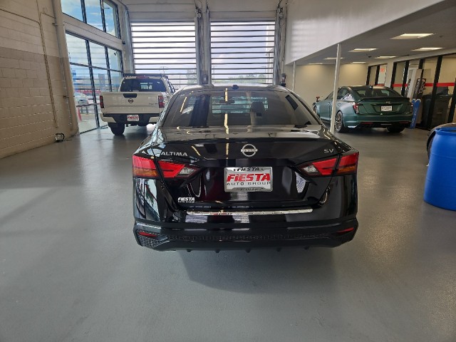 Used 2023 BLACK Nissan 2.5 SV image 5