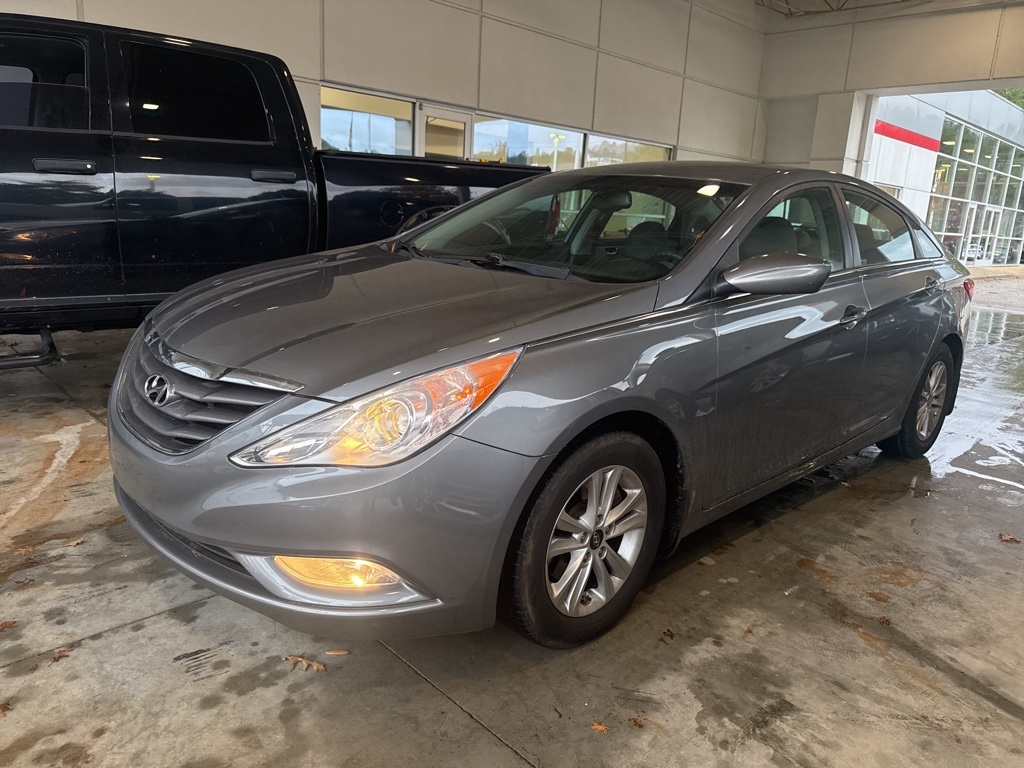 2013 Hyundai Sonata GLS's photo