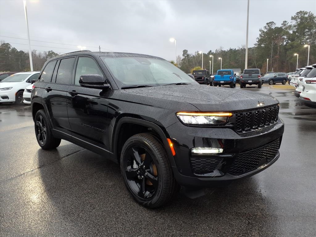 2025 Jeep Grand Cherokee Limited's photo