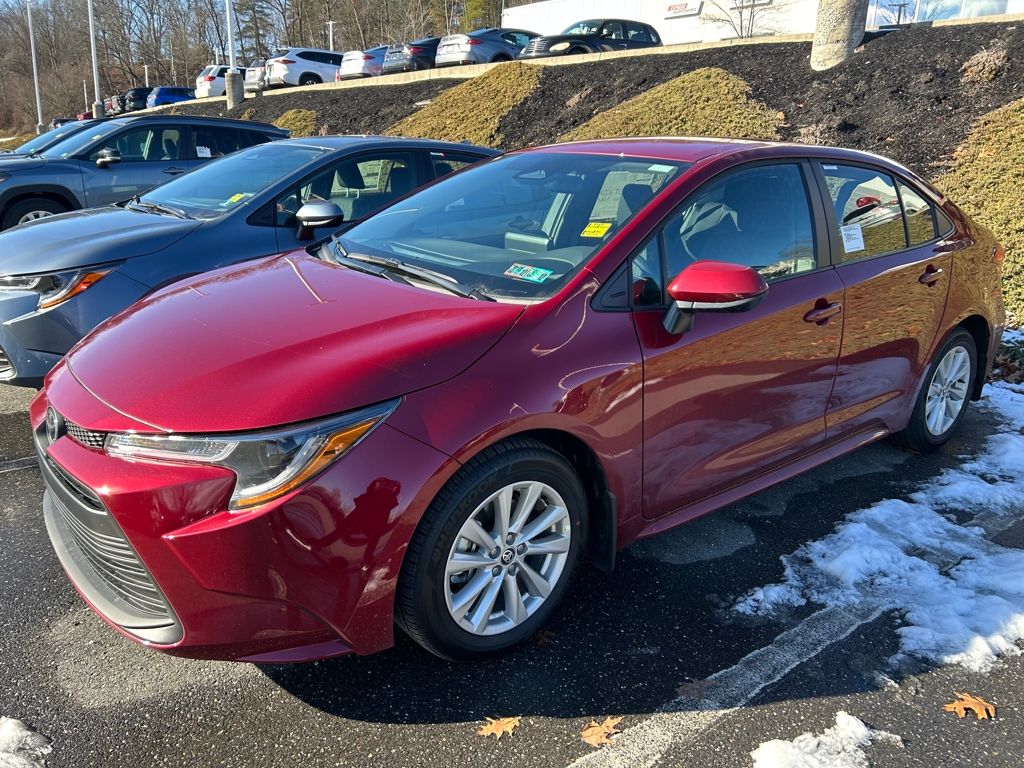 2026 Toyota Corolla LE's photo