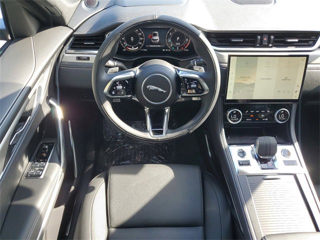 2025 Jaguar F-PACE R-Dynamic S photo 14