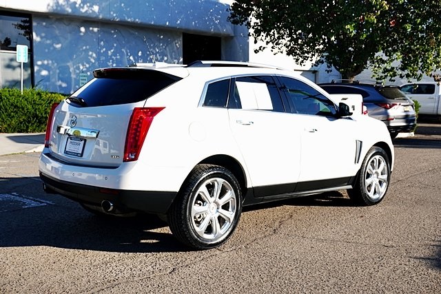 Used 2015 White Cadillac Premium image 7