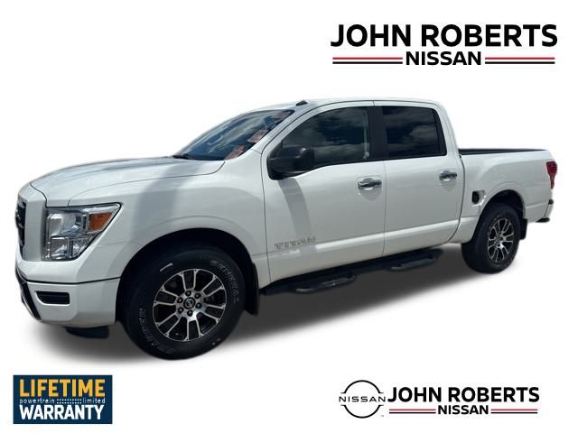 2021 Nissan Titan SV photo 2