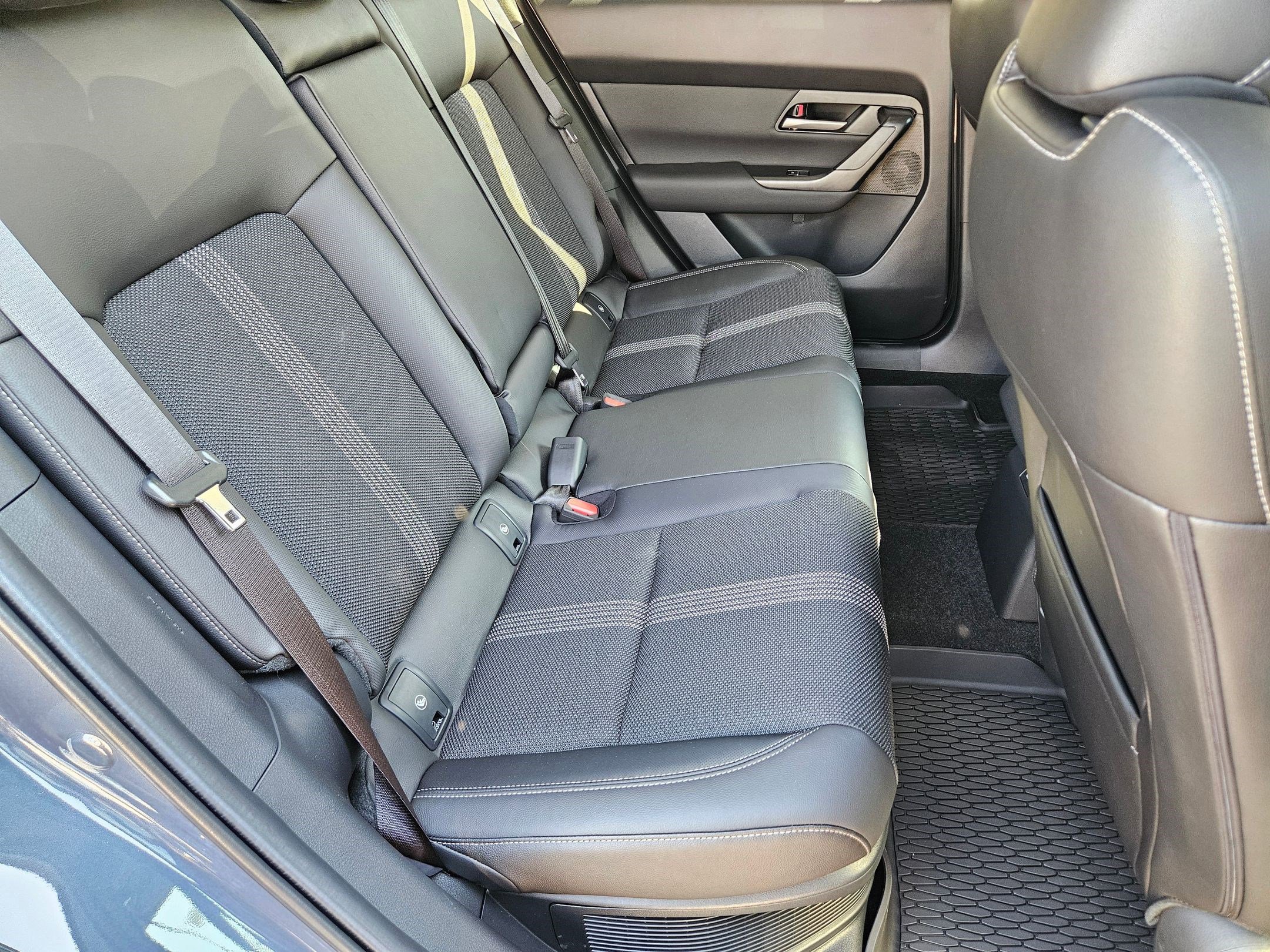 2025 Mazda CX-50 Preferred photo 19