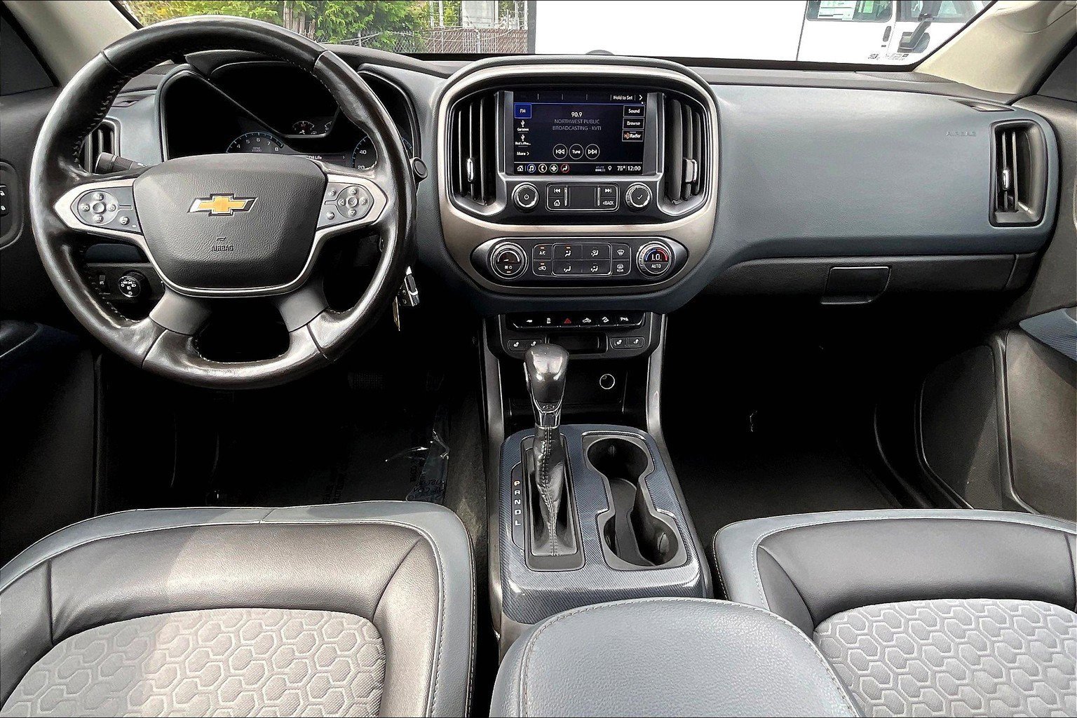 2022 Chevrolet Colorado Z71 photo 13