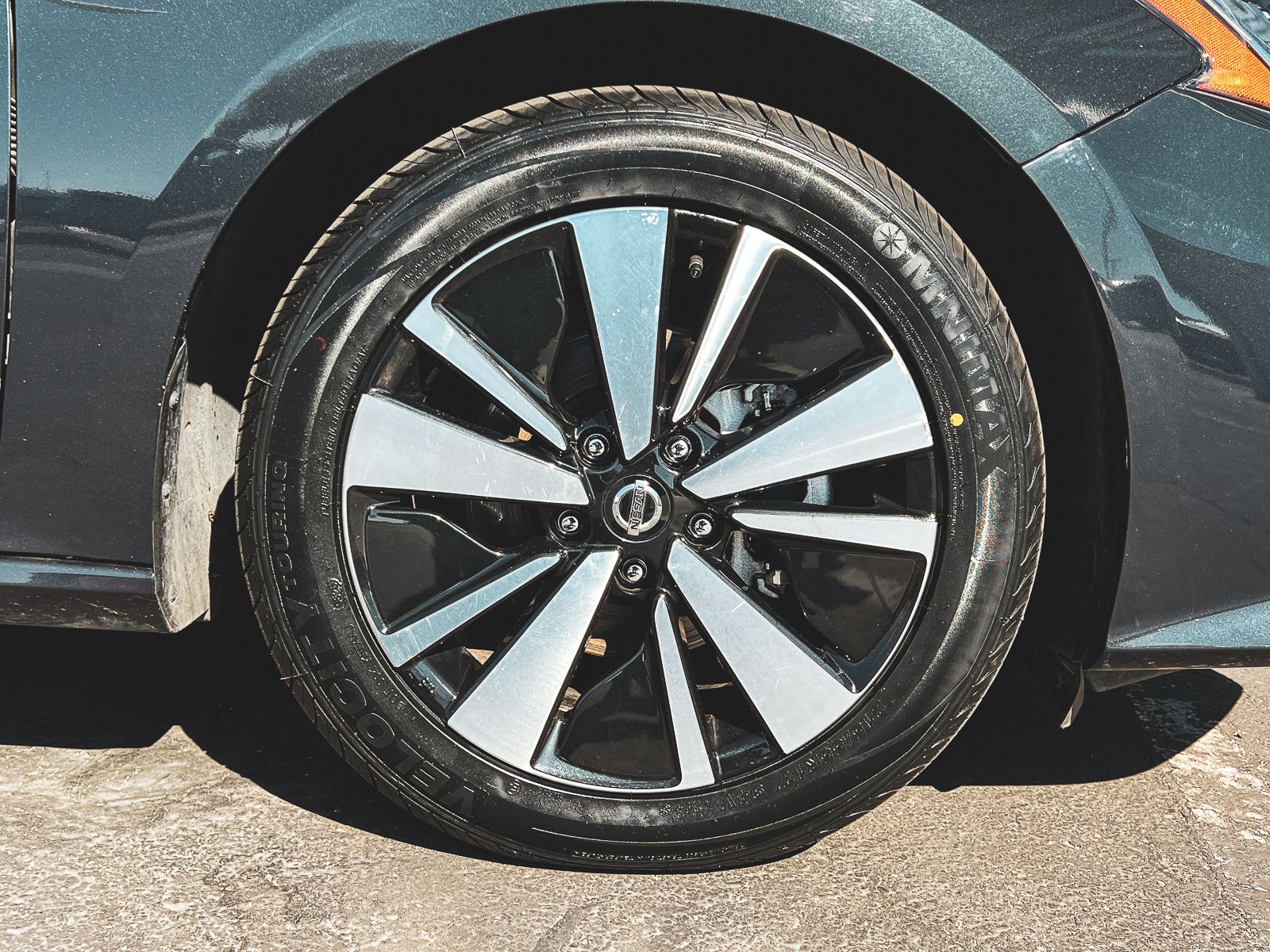 2022 Nissan Altima 2.5 SV photo 8