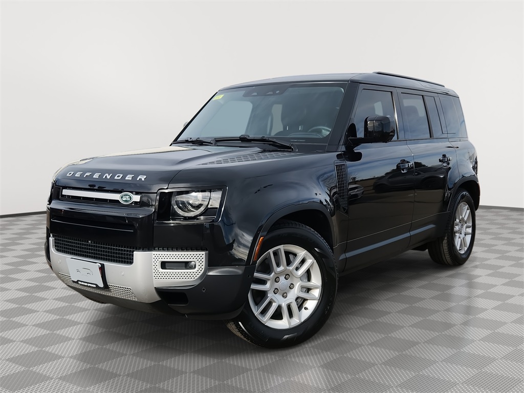 2025 Land Rover Defender S's photo