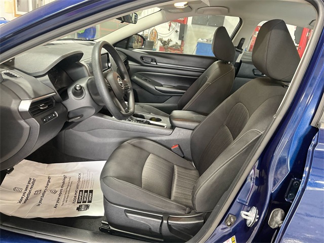 2023 Nissan Altima 2.5 S photo 11