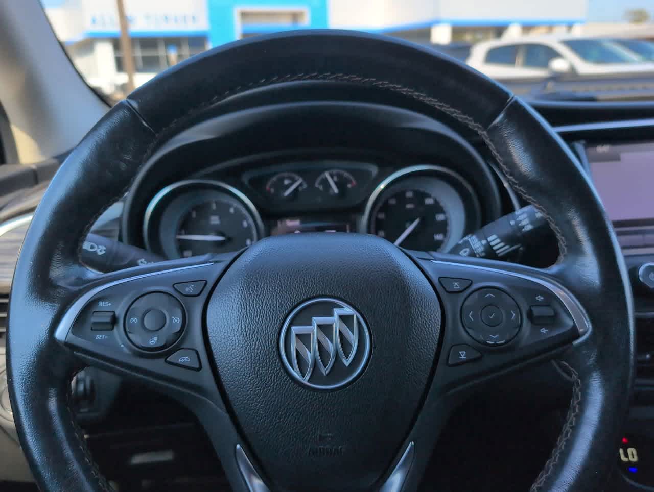 2018 Buick Envision Essence photo 30