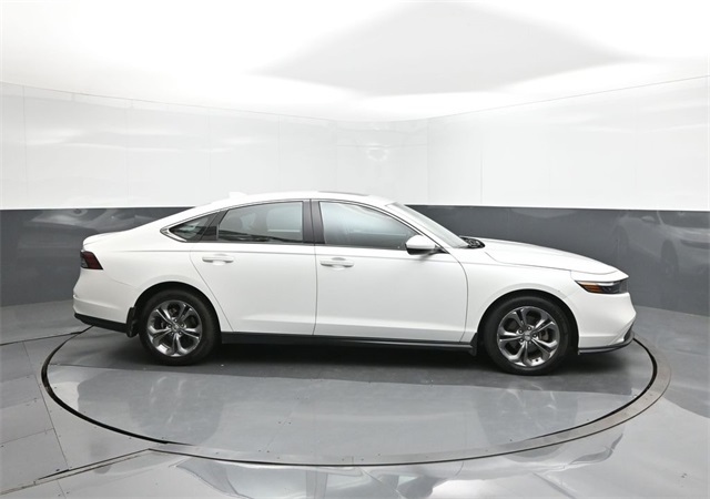 2023 Honda Accord EX photo 23