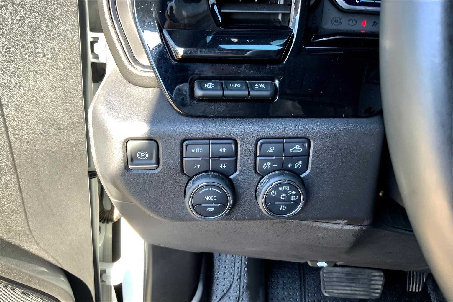 2024 Chevrolet Silverado 1500 ZR2 photo 28
