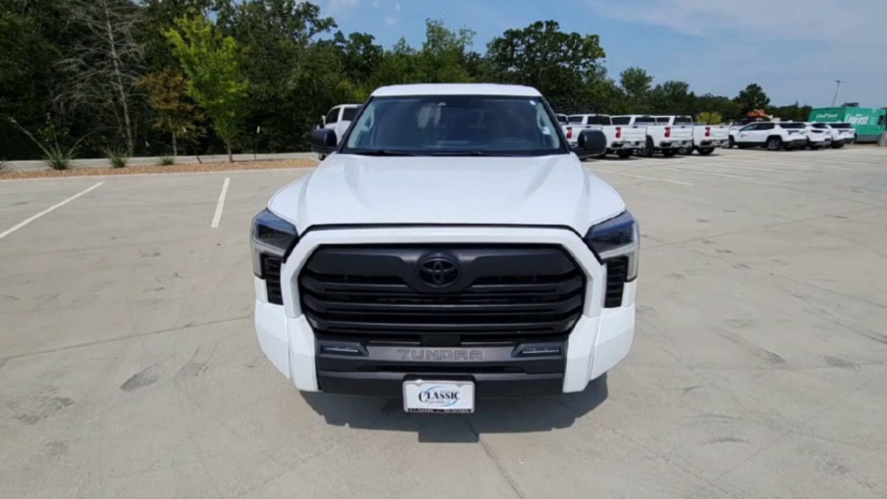 2023 Toyota Tundra SR5 photo 28