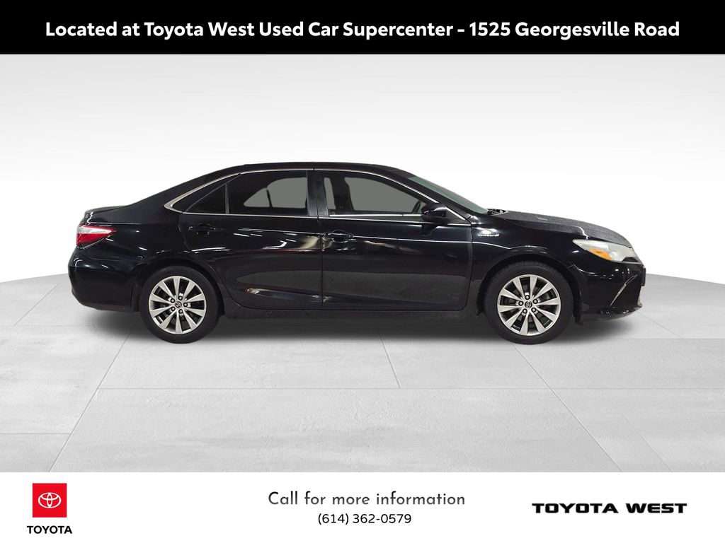 2015 Toyota Camry Hybrid XLE photo 4