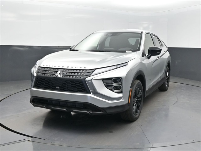 2026 Mitsubishi Eclipse Cross LE's photo