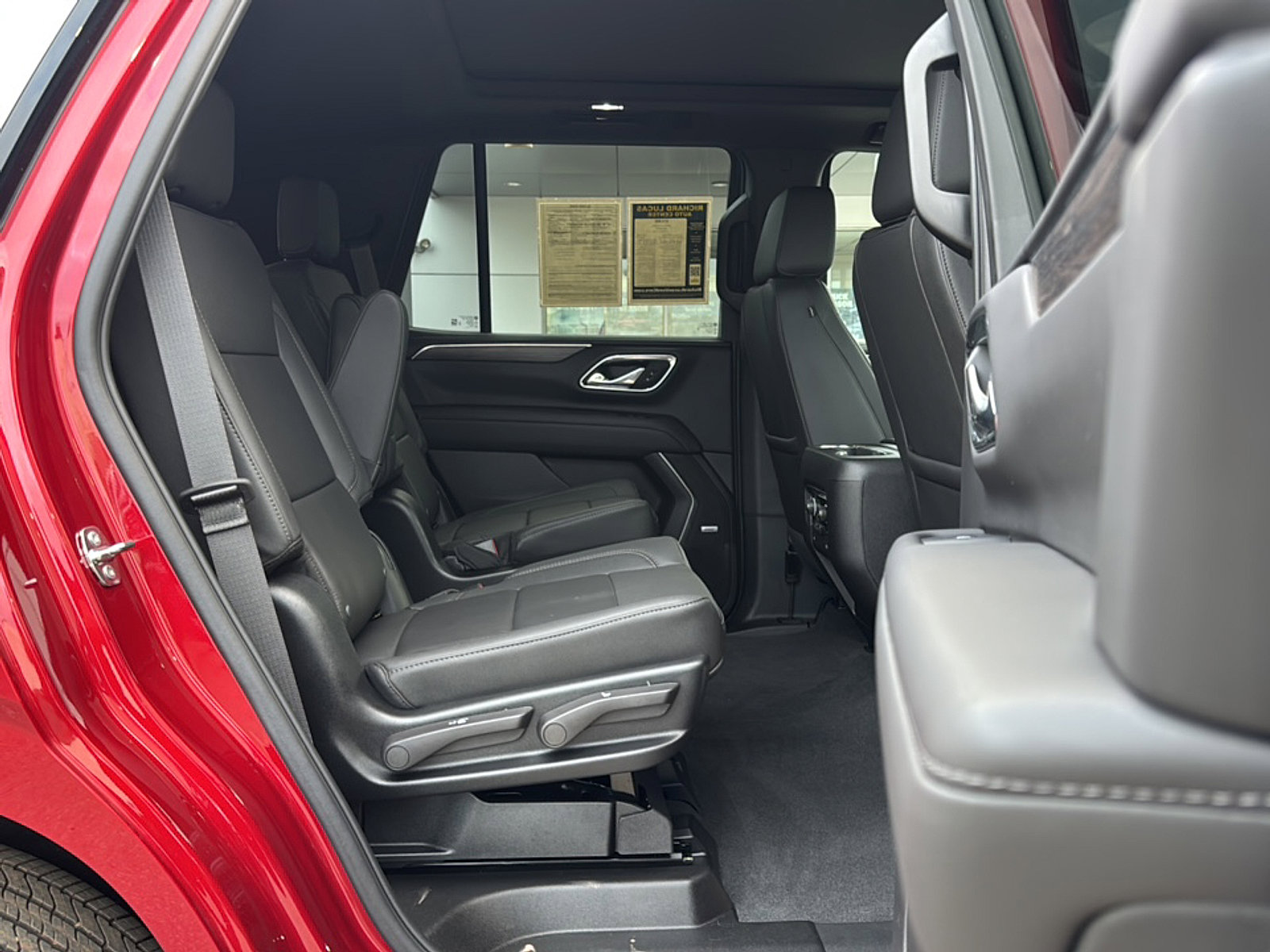 2024 Chevrolet Tahoe LT photo 25