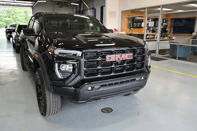 2026 Gmc Canyon Elevation photo 2