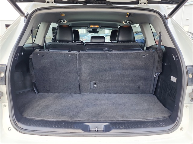 2019 Toyota Highlander LE Plus photo 3