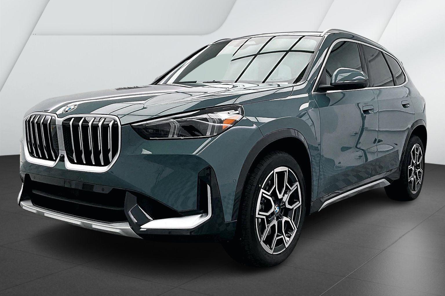 2026 BMW X1 28i's photo