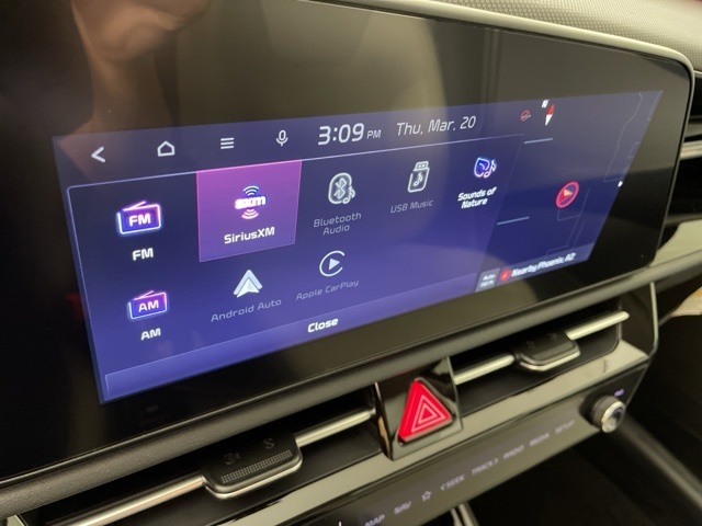 2025 Kia Niro EX photo 26