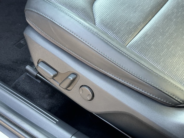 2023 Kia Niro SX Touring photo 13