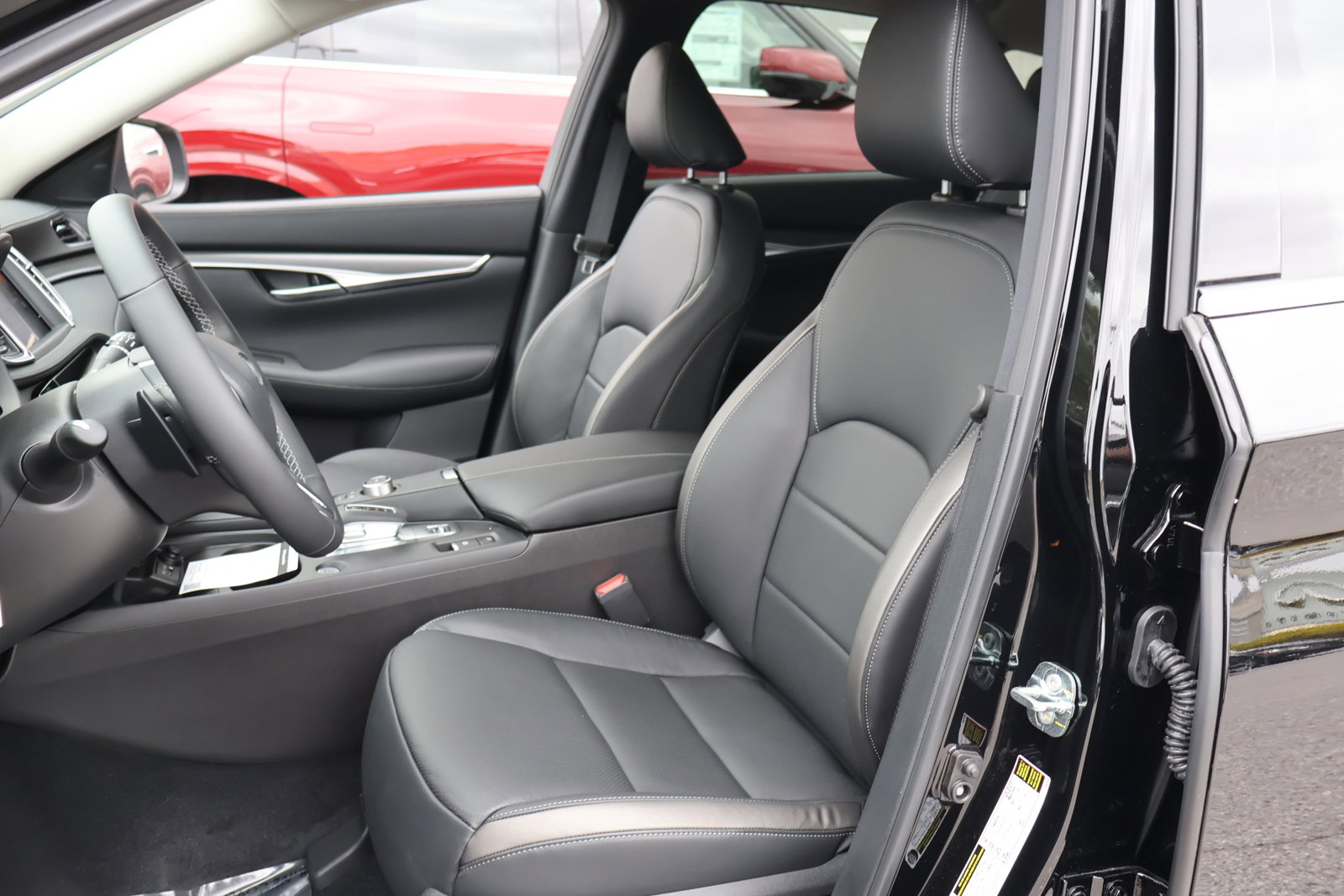 2025 Infiniti QX50 Luxe photo 13