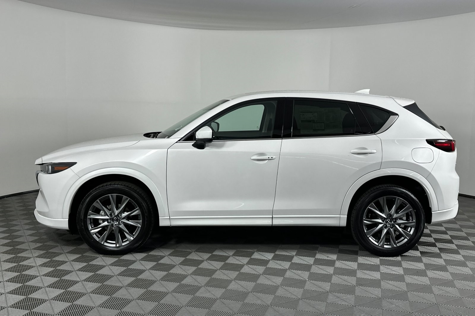 2025 Mazda CX-5 2.5 Premium Plus photo 5