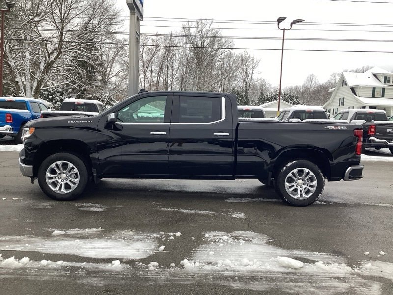 2026 Chevrolet Silverado 1500 LTZ photo 4