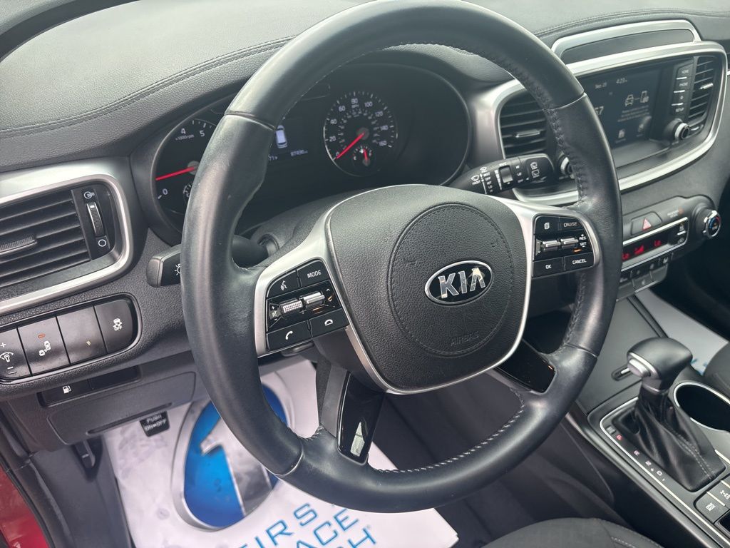 2020 Kia Sorento S photo 16