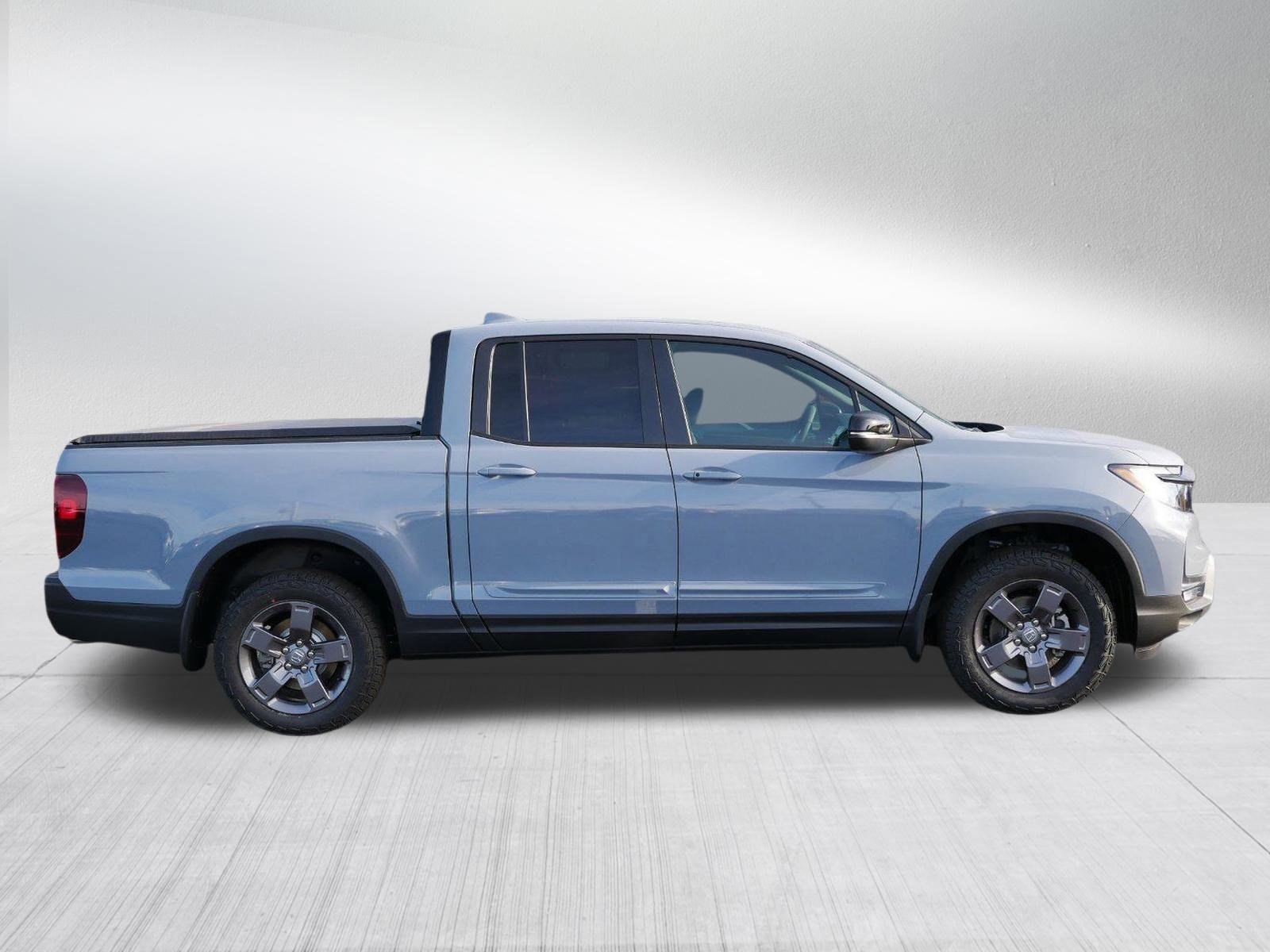 2025 Honda Ridgeline TrailSport photo 8