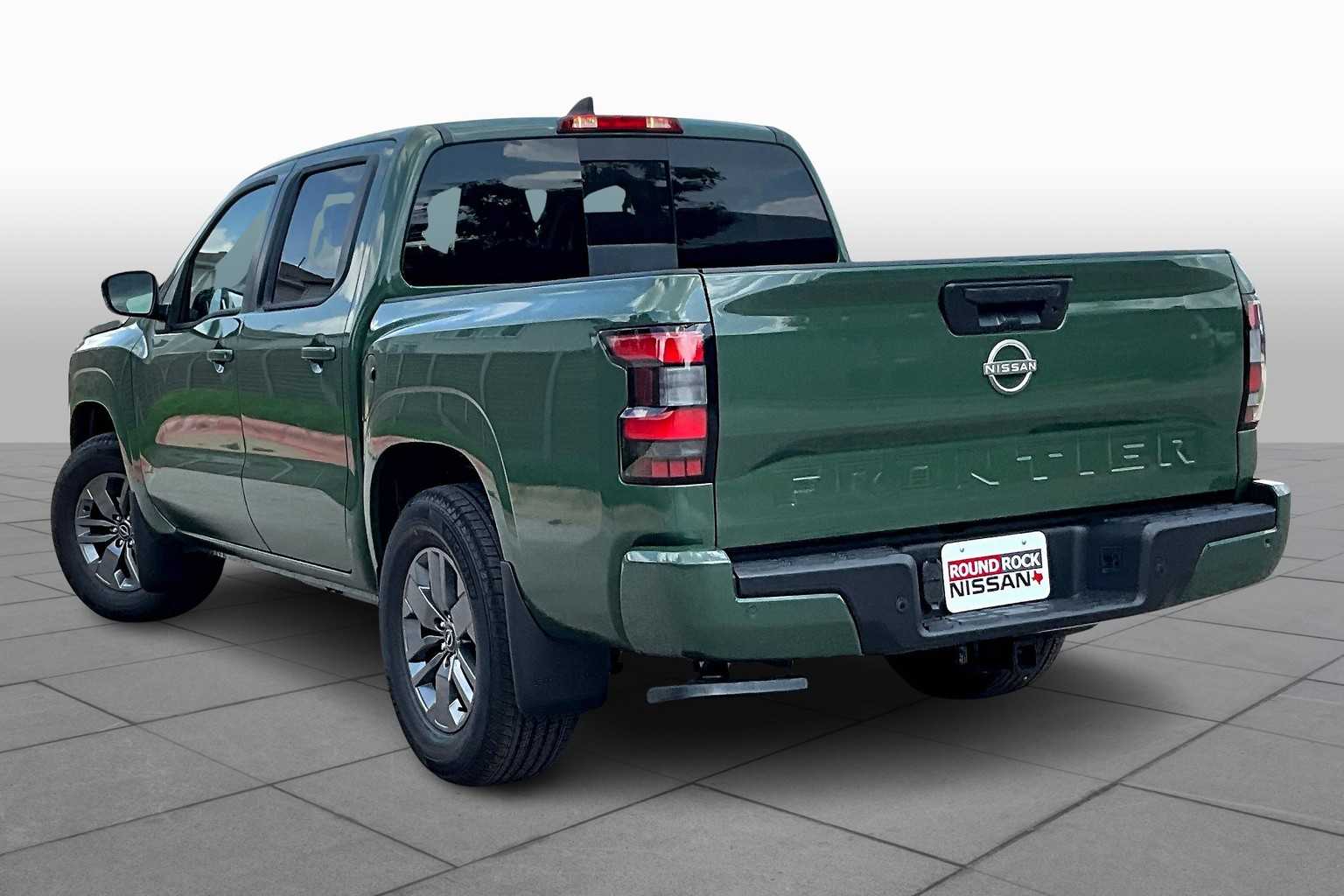 2025 Nissan Frontier SV photo 7