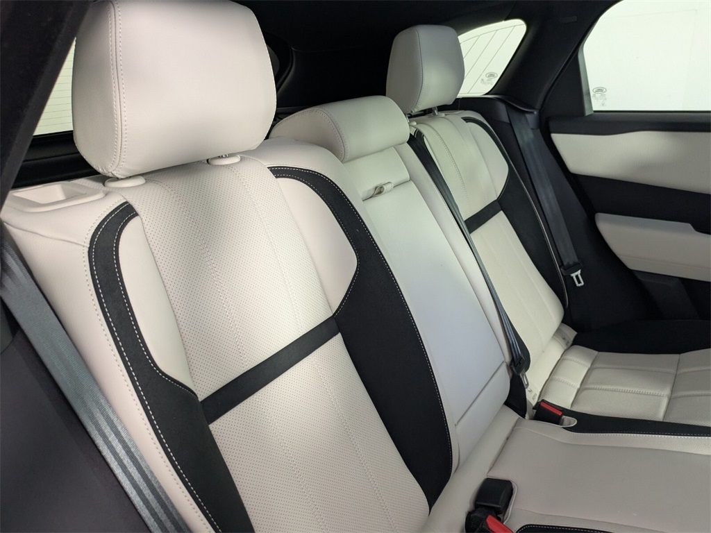 2023 Land Rover Range Rover Velar R-Dynamic S photo 28