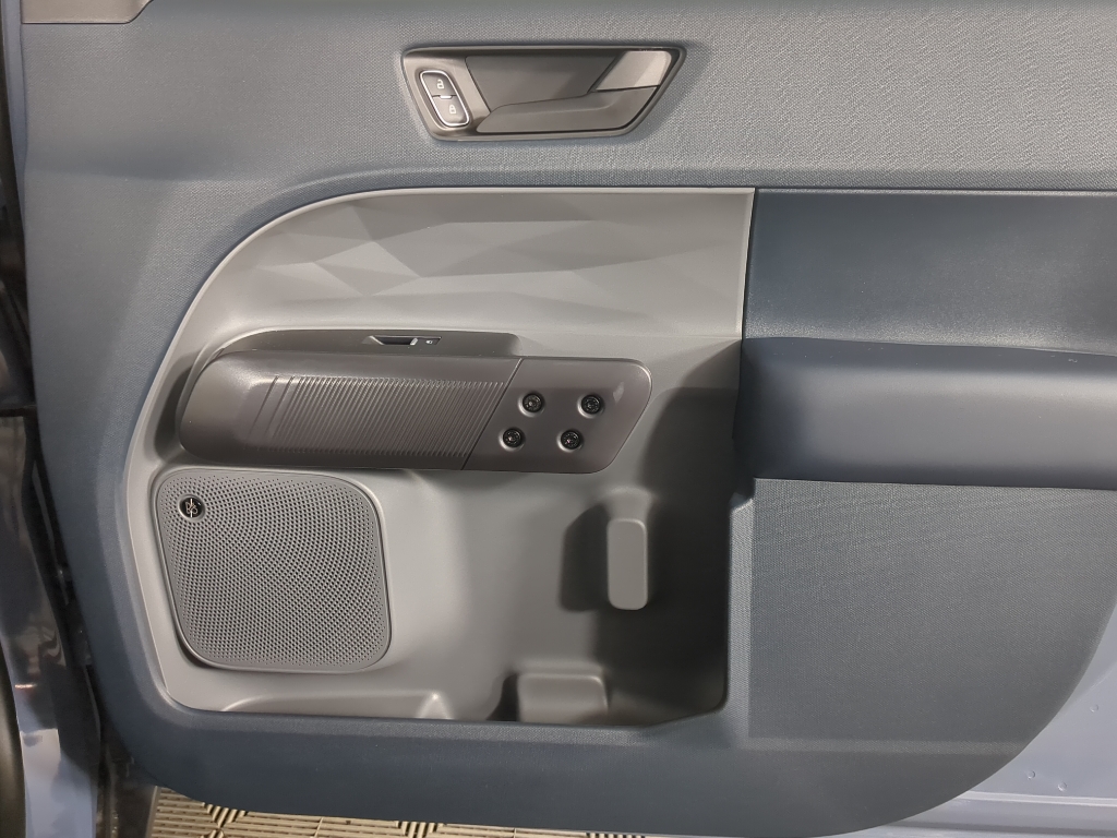 2025 Ford Maverick Lariat photo 8