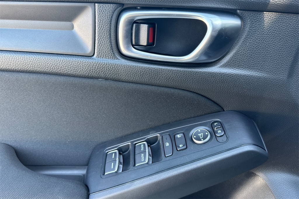 2023 Honda Civic LX Hatchback photo 12