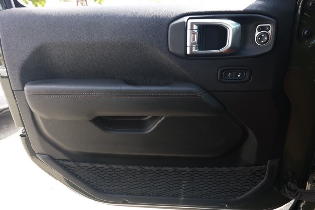 2023 Jeep Wrangler Rubicon 392 photo 21