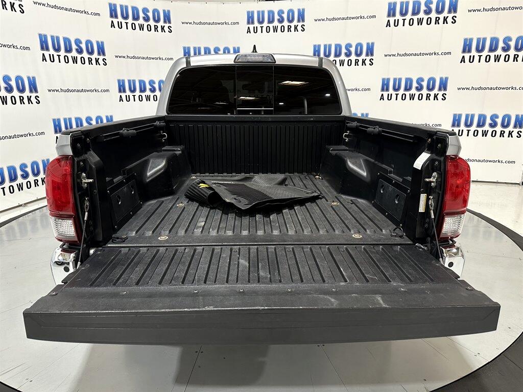2018 Toyota Tacoma SR5 photo 28