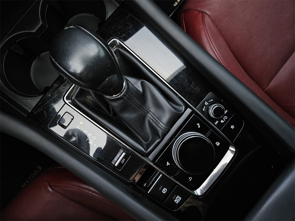 2021 Mazda Mazda3 Premium Plus photo 16