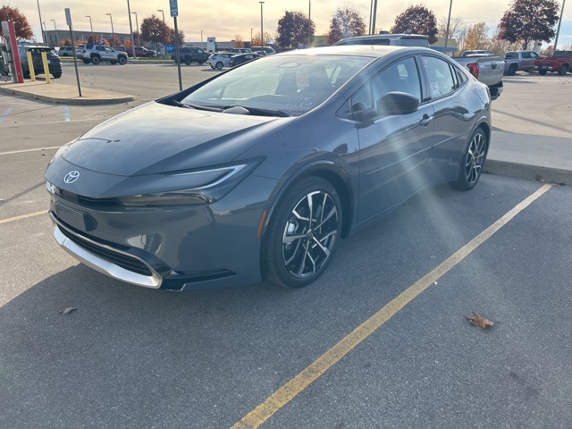 2026 Toyota Prius Plug-in Hybrid XSE Premium photo 2