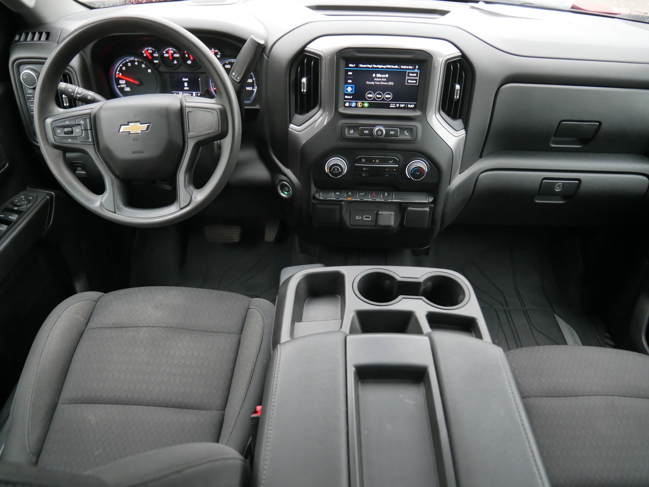 2022 Chevrolet Silverado 1500 Custom photo 15