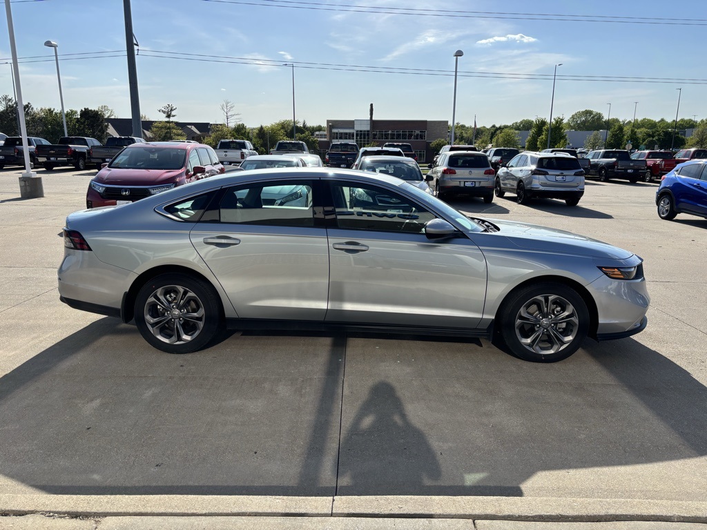2024 Honda Accord EX photo 4
