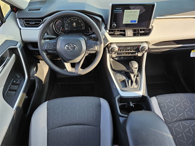 2025 Toyota RAV4 XLE photo 8